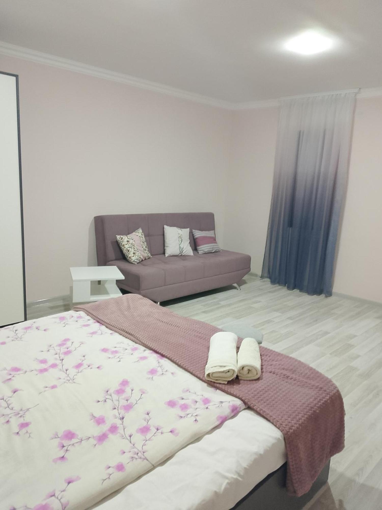 Lyucie Guest House Иджеван Екстериор снимка