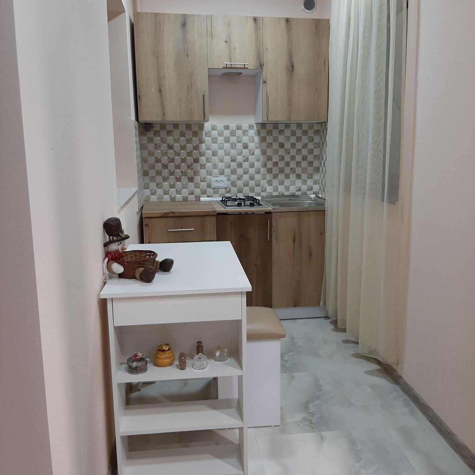 Lyucie Guest House Иджеван Екстериор снимка